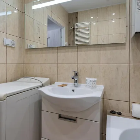 Spodek Homely By Bookinghost Appartement